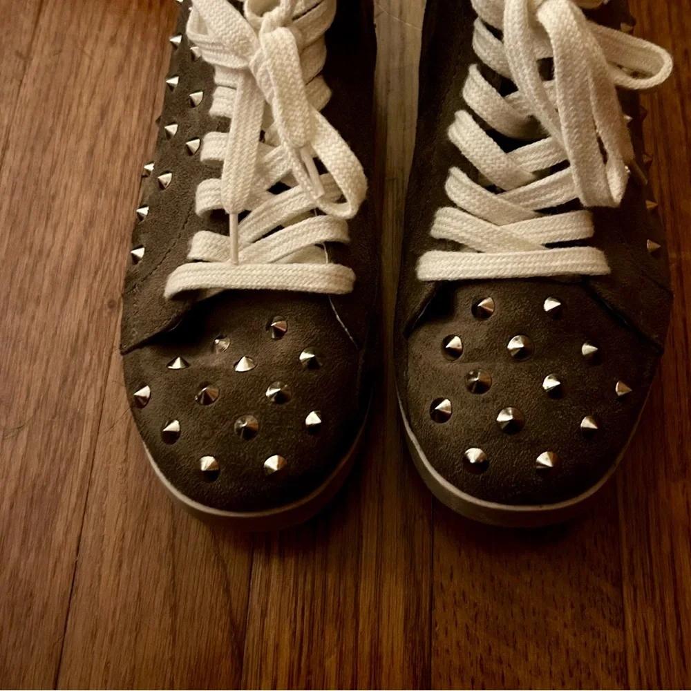 Candie’s Women’s Gold Studded Y2K Grunge Punk Brown Sz 5.5 High Top Sneakers